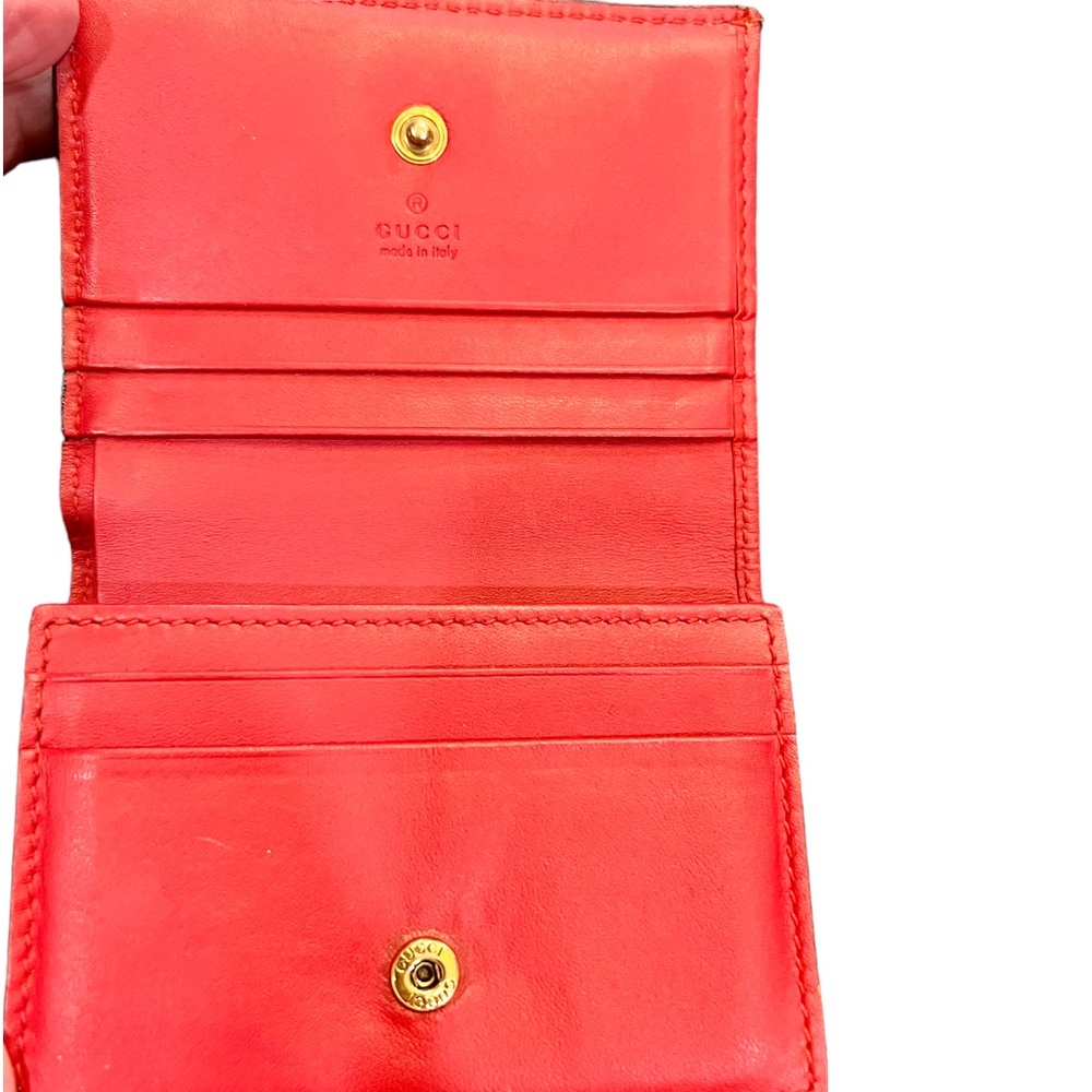 Gucci Cherry GG Supreme Canvas Wallet - Picture 4 of 10